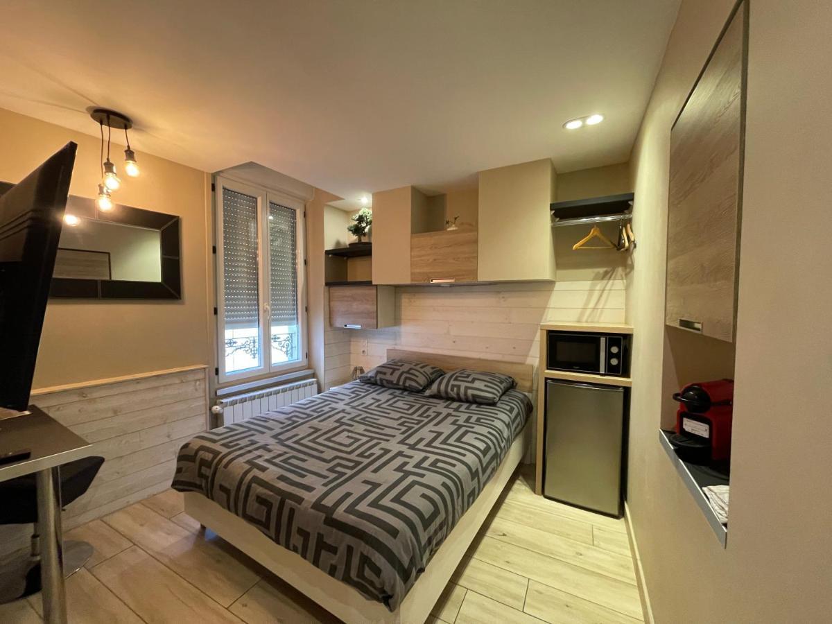Rdc 1 - Chambre Meublee Au Coeur Du Centre Ville De Montluçon Buitenkant foto